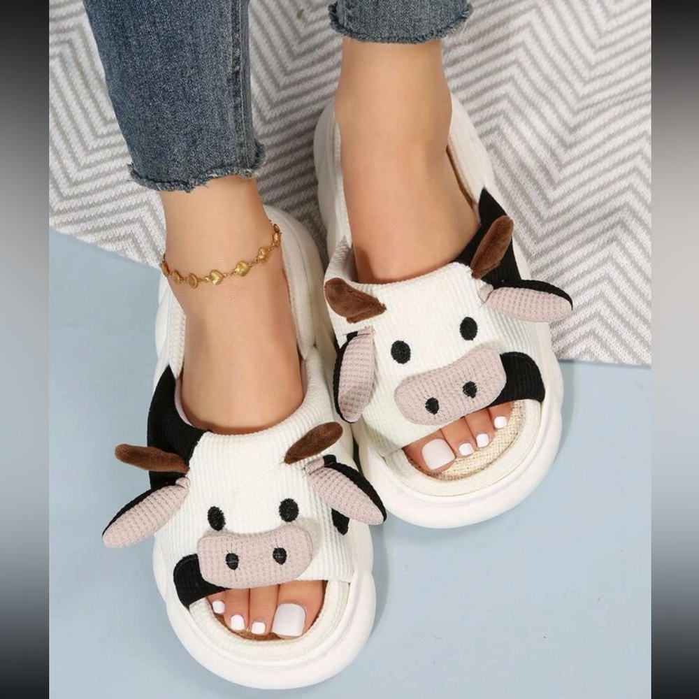Cow slippers - NWT